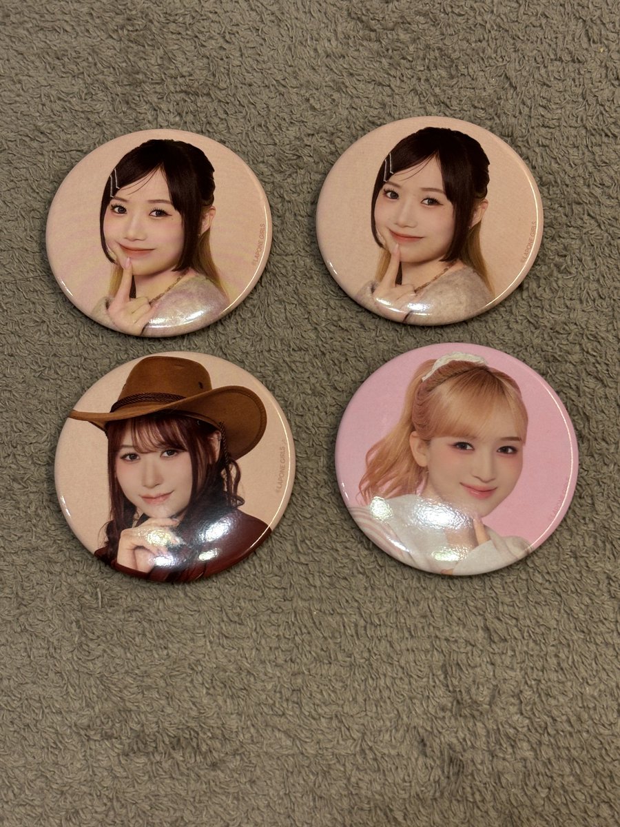 譲　清水恵子、笠原桃奈、山本すず

求　飯田栞月缶バッジ両色

郵送または都内での手渡し希望です。
お心当たりのある方が御座いましたら、リプかDMにご連絡ください。