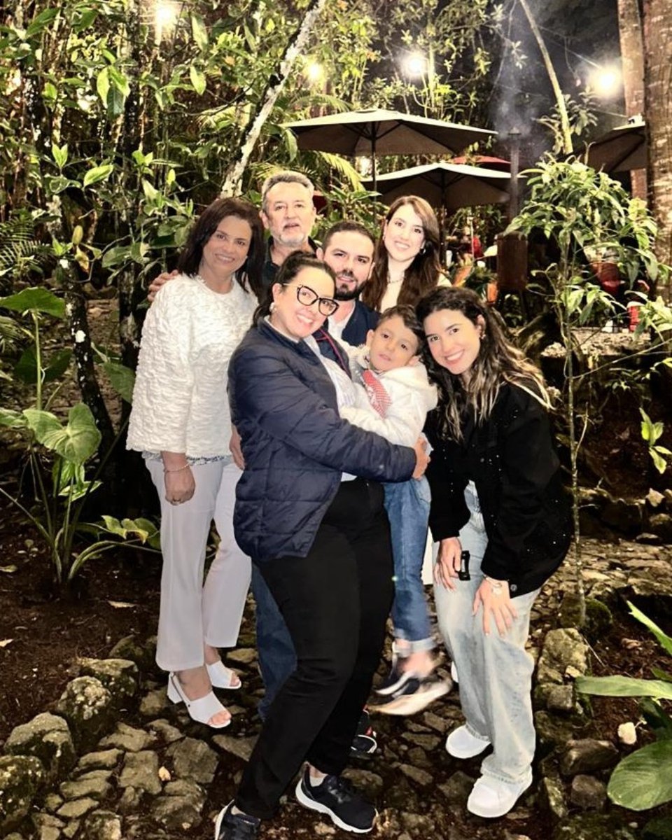 Get to know Melissa Florez, Revenue Finance Analyst at Andela.

“As part of the finance team, I help keep the company on track financially and support planning for what’s ahead. I spend much of my time analyzing numbers, gathering data, and creating reports that provide valuable