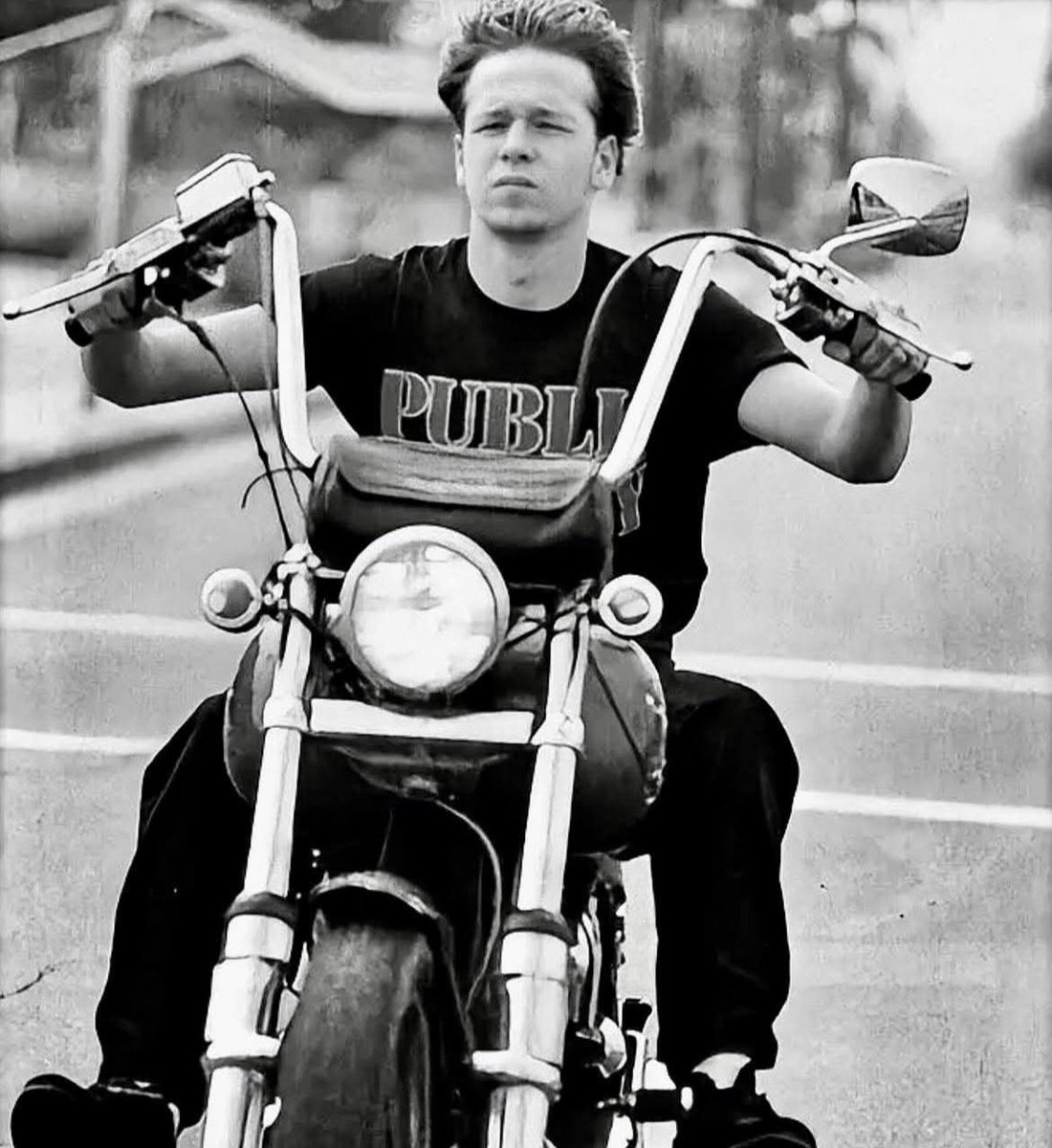 JessiMilligan79's tweet photo. Happy birthday ( a day late, I blame mom life lol) @DonnieWahlberg. Hope your day was as wonderful as you are! https://t.co/bCoNnzZr69