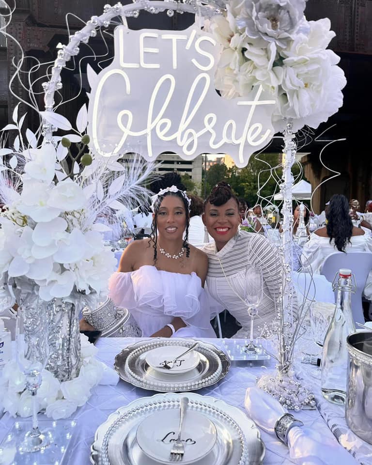 cateyezink's tweet photo. You're invited... On Sept 13th, an undisclosed location in the River City will transform into a secret dining wonderland. Will you be there when the secret location is revealed? Just a few spots remain, reserve your seat now at: https://t.co/9ddPm2tG4L
#DinerEnBlancRVA #rvaevents https://t.co/AdaLj3DOVv