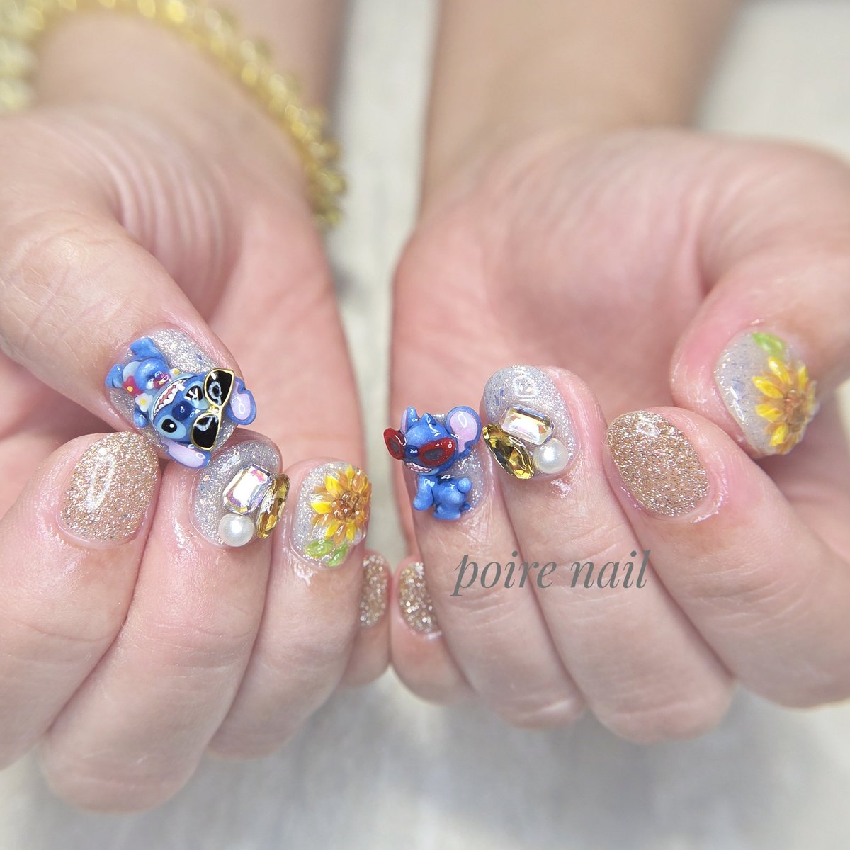 tomomi_nails's tweet photo. サングラスつけた夏っぽいスティッチの3Dお任せとの事で2種類作成✨

当日やっぱり2個つける！と両方可愛い引き取ってくださり嬉しい❣️

ありがとうございました❤ https://t.co/VaHF45ojwR