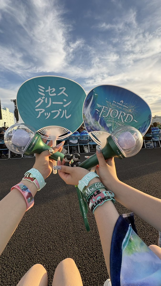 flower17007's tweet photo. 今更やけどフィヨルドほんとに最高でした！！❄️💎トロッコばーり近かった18祭の時より近かった😭
#MGA_FJORD #MGA_MAGICAL10YEARS  #MrsGREEENAPPLE https://t.co/PHBYhwH4ta