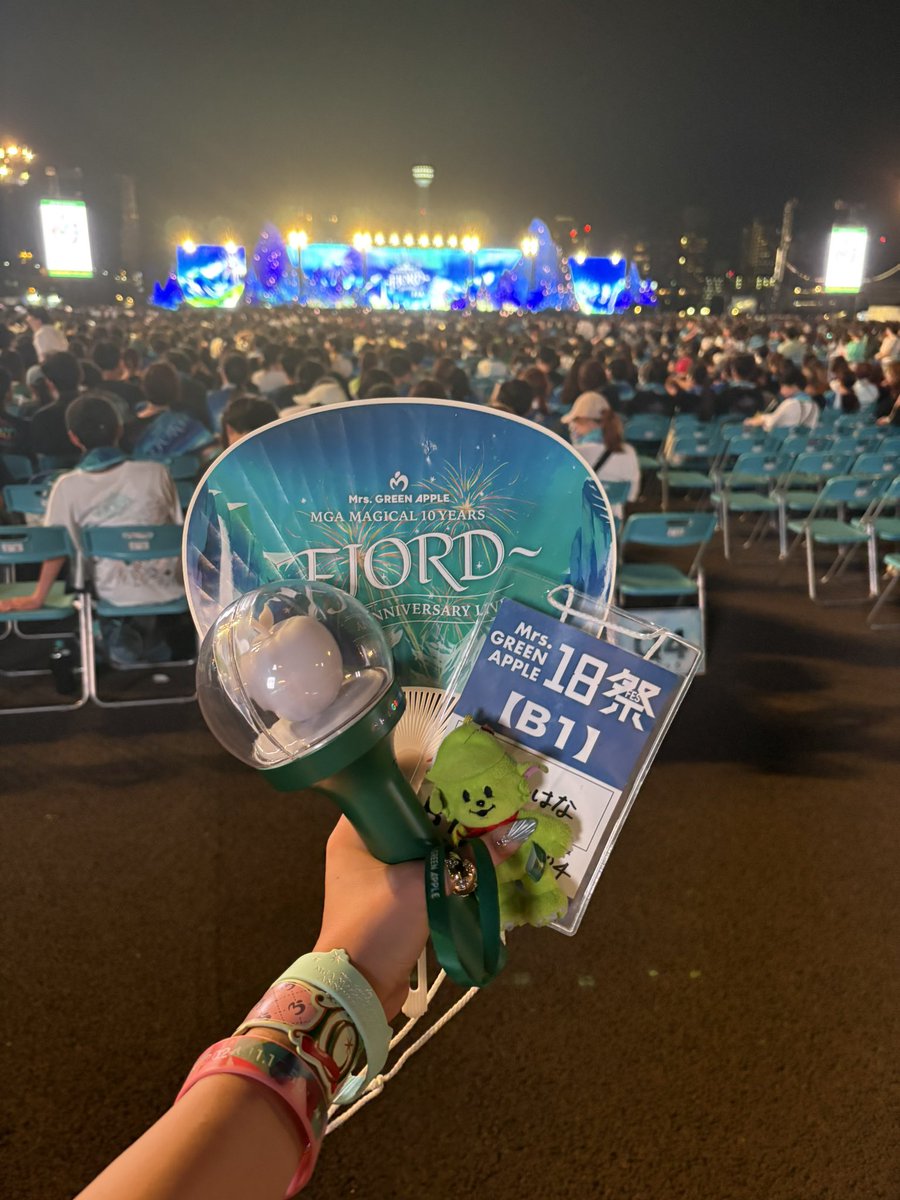 flower17007's tweet photo. 今更やけどフィヨルドほんとに最高でした！！❄️💎トロッコばーり近かった18祭の時より近かった😭
#MGA_FJORD #MGA_MAGICAL10YEARS  #MrsGREEENAPPLE https://t.co/PHBYhwH4ta