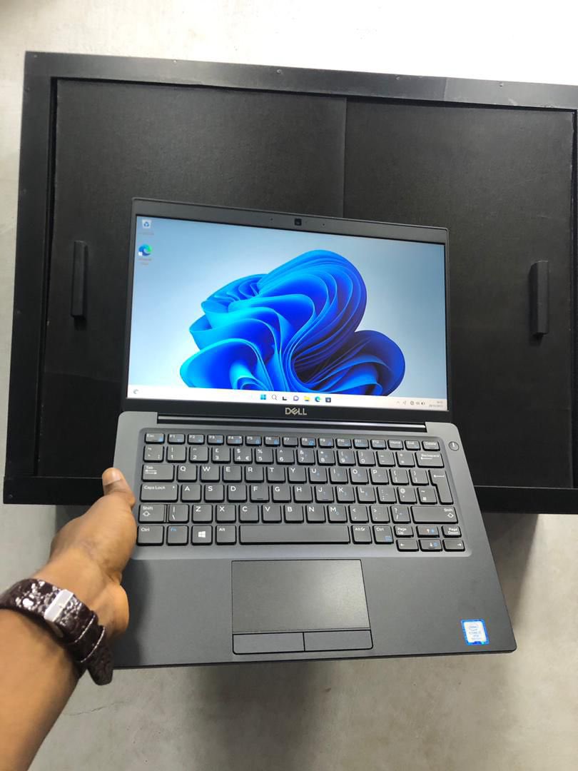 ejike_miguel's tweet image. Brand/Model: DELL Latitude 7390 i7 8th gen Keyboard Light 💡Processor: Intel(R) Core(TM) i7-8650U CPU @ 1.90GHz - 4.20GHz*Total Cores: 4*Total Threads: 8
Memory Type: 8GB RAM Storage Type: 256GB SSD Display Properties:
Screen Size:13.3”inch FHD Display - (1920 x 1080) Price: 270k