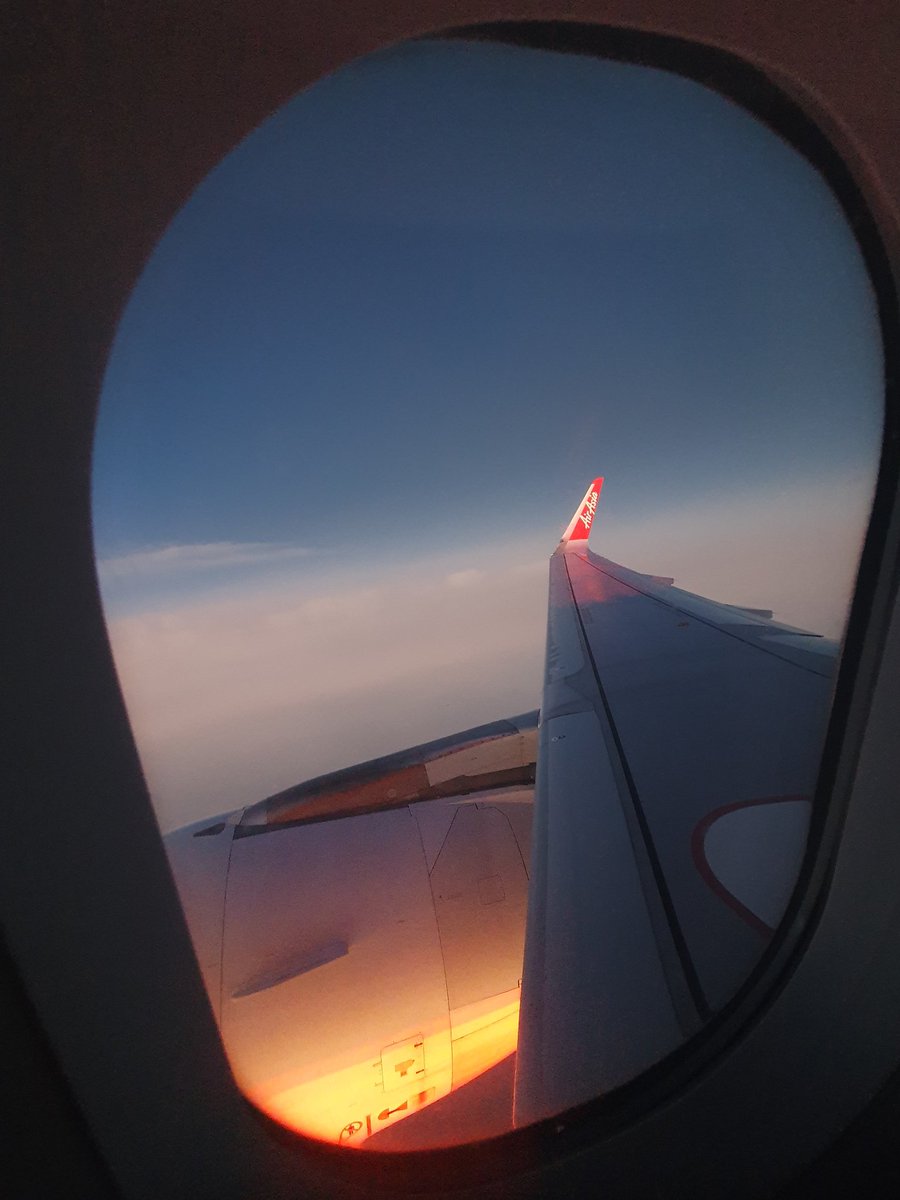 Alien9z's tweet photo. Each ✈️ departs with a thousand hearts 🤍 some with laughter, some with pain... all carried through clouds ☁️ https://t.co/RrCHKRHkVr