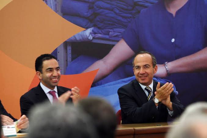 JLozanoA's tweet image. #AvisosParroquiales Hoy es cumpleaños del expresidente @FelipeCalderon a quien le refrendo mi gratitud, cariño, respeto y admiración de tantos años. Le mando, asimismo, un fuerte abrazo. Felicidades 🎉