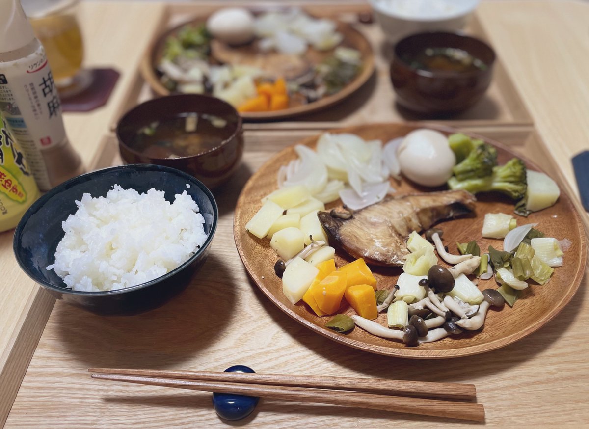 ステンレス蒸し器、具材を入れて放置するだけで美味しい料理が食べられるのでもっと早く出会いたかった。

明日も蒸し料理ʕ˙꒳​˙ ʔ
明後日も蒸し料理ʕ˙꒳​˙ ʔ
今週ずっと蒸し料理ʕ˙꒳​˙ ʔ💕