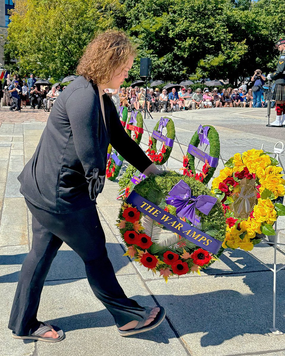 TheWarAmps's tweet photo. Canadian veteran &amp; War Amps member Mike Trauner, with Operation Legacy member Olivia, laid a wreath at the National War Memorial on August 15 in honour of #VJDay80. Together, they paid tribute to Canada’s Hong Kong veterans and those who gave their lives. #CanadaRemembers https://t.co/0PN7MjN9Iq