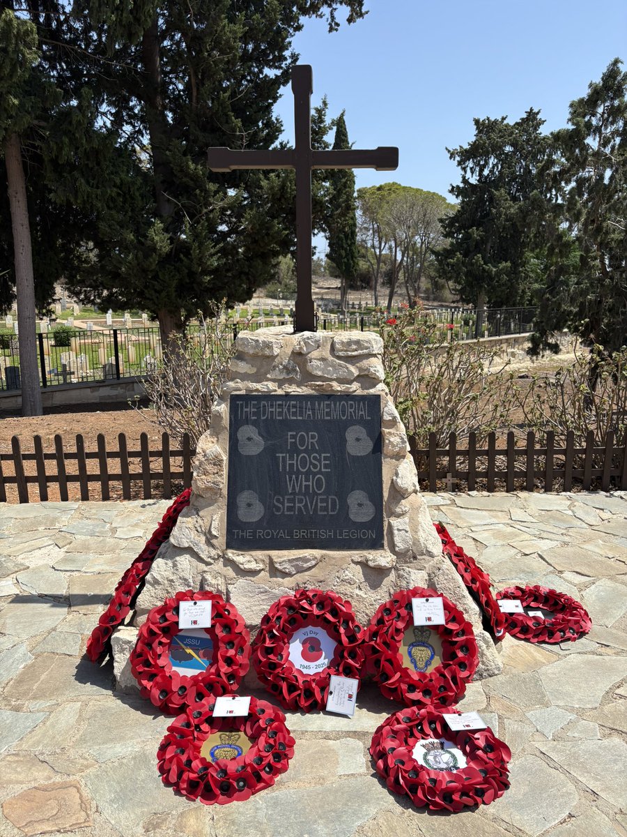 We will remember them 🌹

VJ Day 80 at Dhekelia Cemetery 🇬🇧