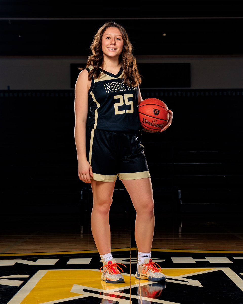 Welcome back Lady Knights! Excited for the 2025-26 school year and basketball season! Seniors make the most of this year, enjoy every minute! We can not wait to get back to work! Happy Last First Day at FHN! #uKNIGHTed <a href="/TMoranFHN/">Tommy Moran</a> <a href="/FHN_JVgirlBBall/">Howell North JV & C Team Girls Basketball</a> <a href="/SCoates1331/">Scott Coates</a> <a href="/FHNKnightsAD/">FHN Activities</a> 🖤💛