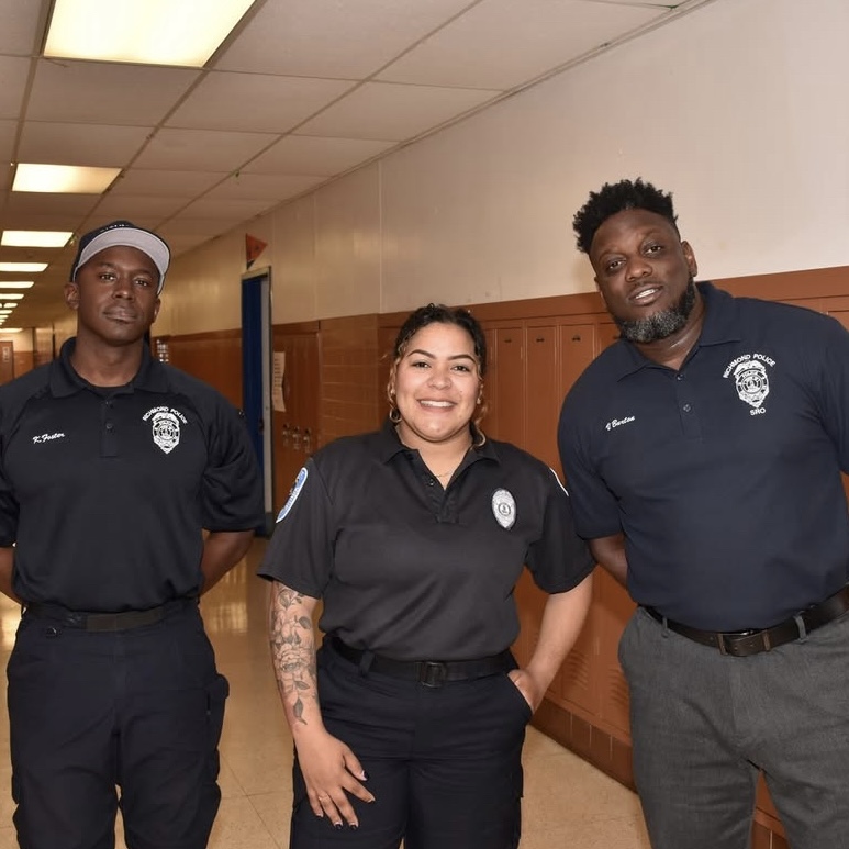 Happy first week of school, RVA! 📚✏️ As students across the region head back to the classroom, we want to take a moment to thank the school resource officers who show up every day to keep our schools safe. 👮‍♂️

📸: Henrico Police, Chesterfield Police, and Richmond Police