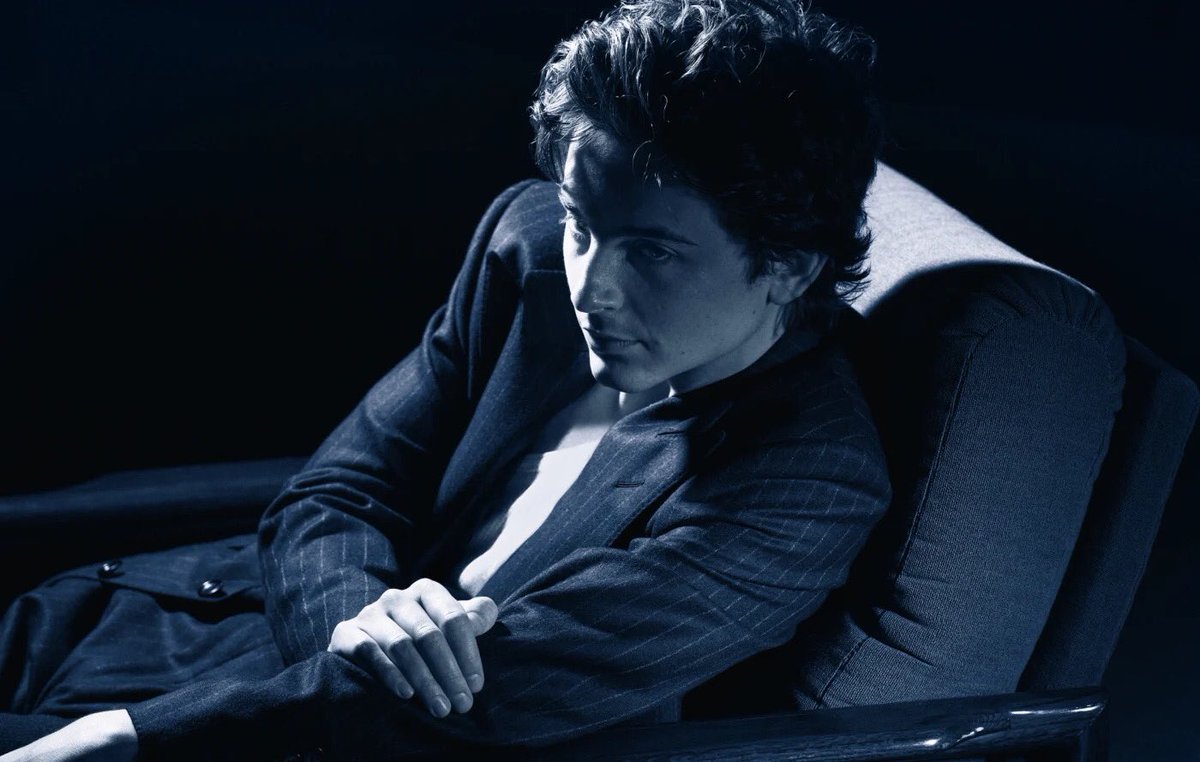MARAVILHOSO! 💙

Timothée Chalamet para o Bleu de Chanel L’Exclusif.