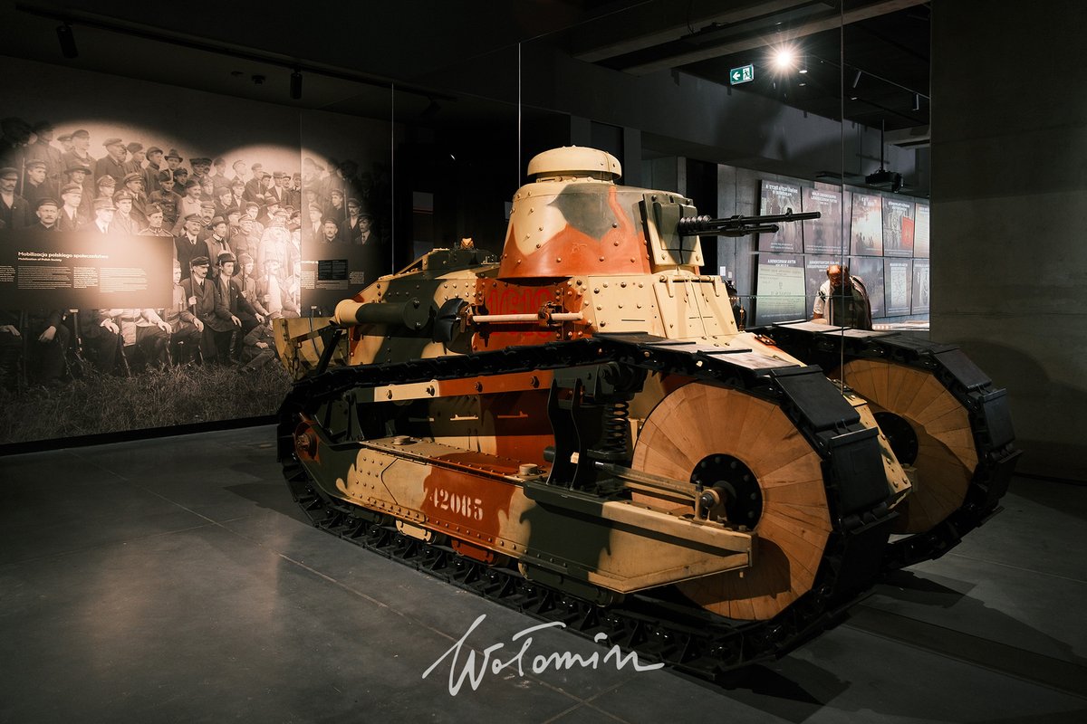 Good day. The French tank that saved Poland in 1920. A Renault FT with an 8mm Hotchkiss wz.14 machine gun from the 1 Pułku Czołgów. An accurate replica 1/1 down to the millimeter and camo! From the new Polish museum, the Battle of Warsaw Museum in Ossów. 1/2 #WW1 #History #Tanks