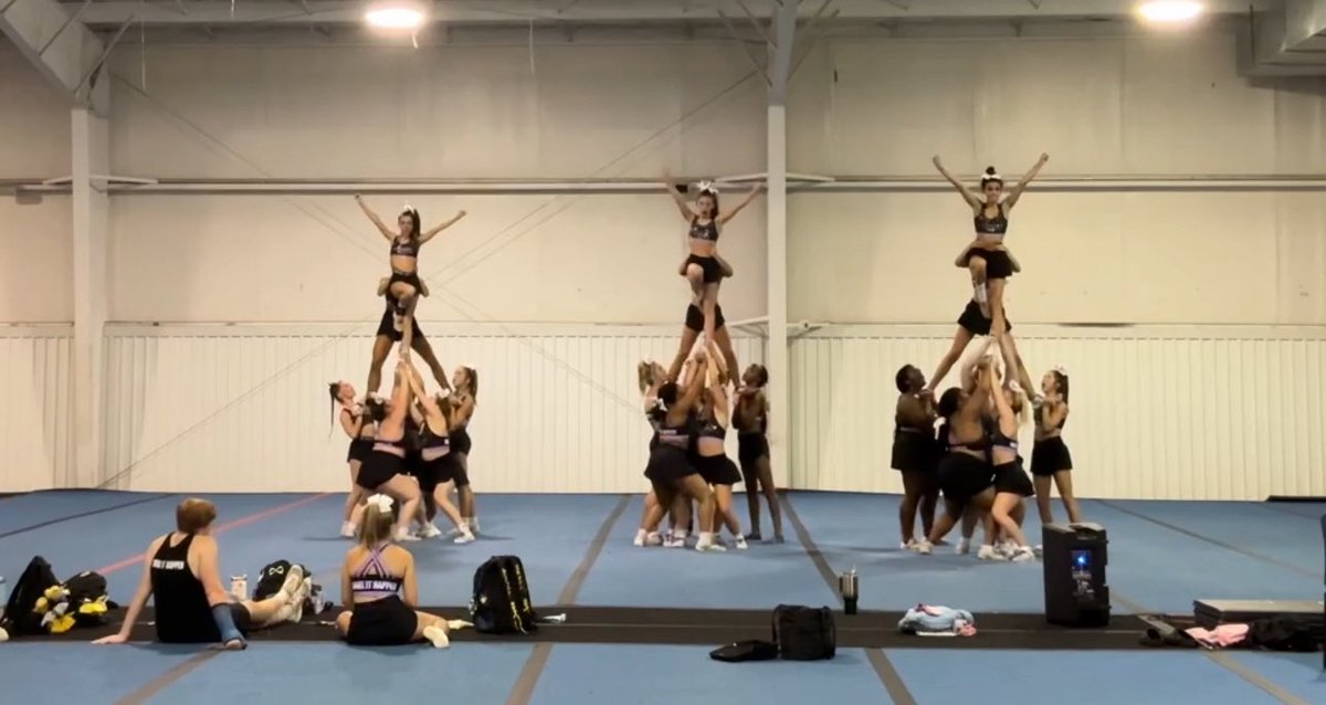 LetsGoPAYge's tweet image. I can’t stop watching UV and Moonlights pyramids 🥹 Both teams have been working so hard to pull off some really difficult skills. SO proud and so excited. 🌙☀️