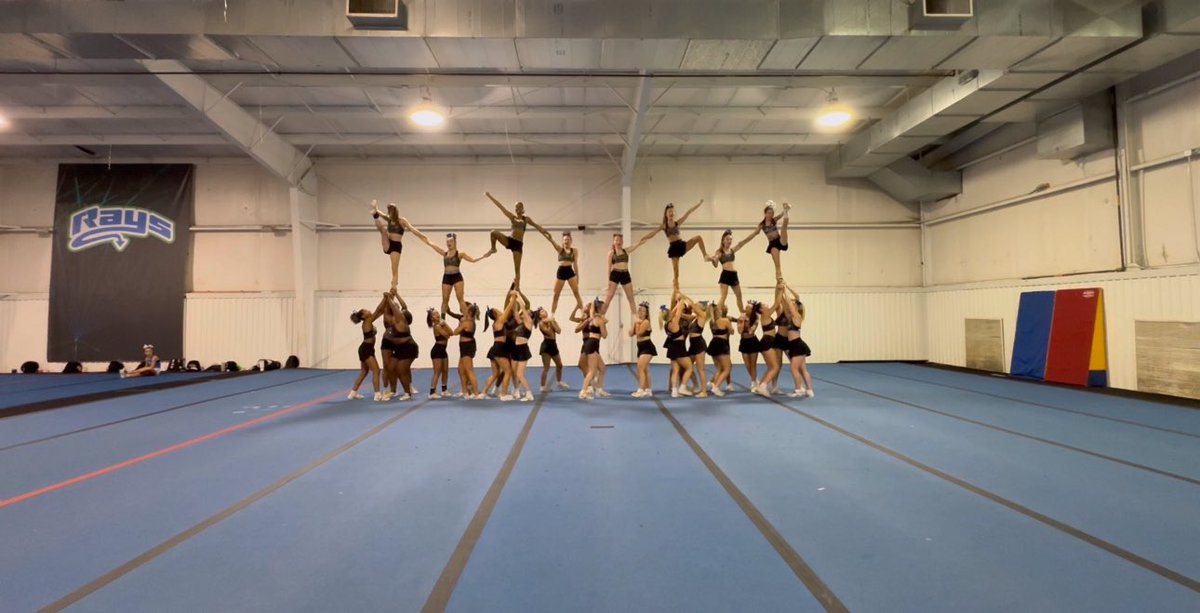 LetsGoPAYge's tweet image. I can’t stop watching UV and Moonlights pyramids 🥹 Both teams have been working so hard to pull off some really difficult skills. SO proud and so excited. 🌙☀️