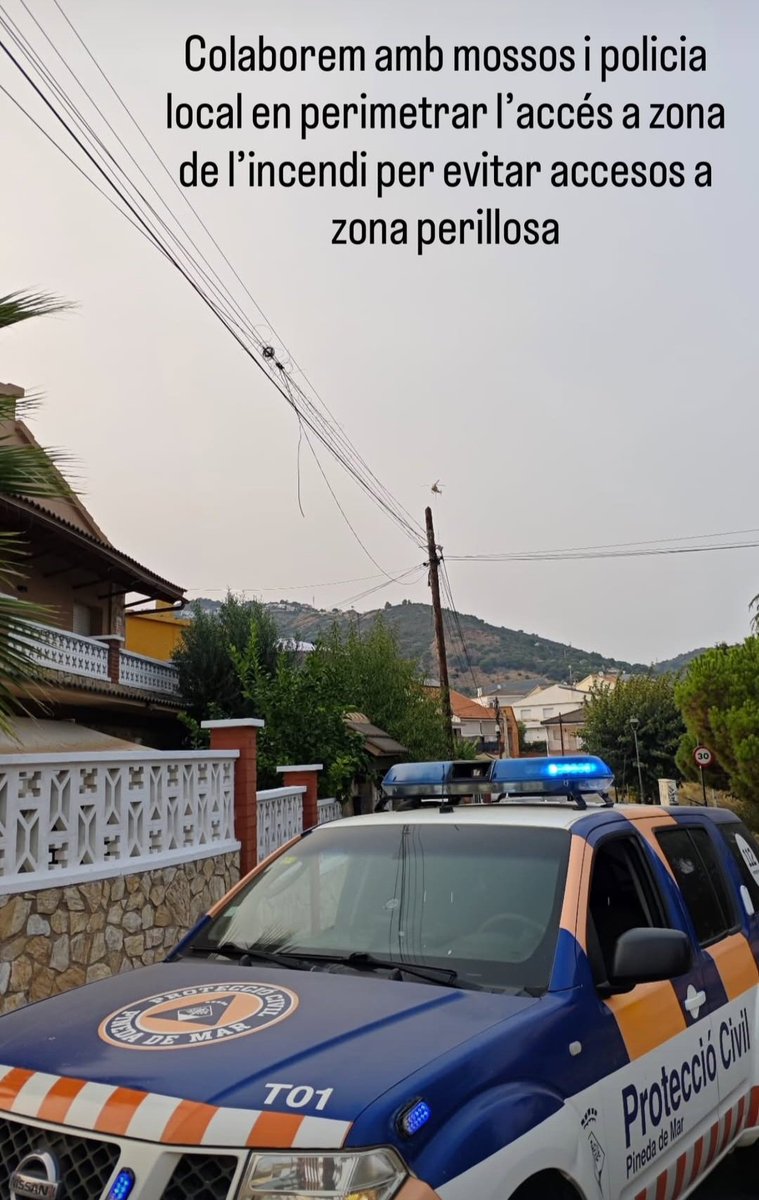 Coordinadora_AV's tweet photo. Durant aquest cap de setmana, centenars de voluntaris de #ProteccióCivil de #Catalunya han estat de guàrdia amb motiu de les alertes del #Procicat i #Infocat.
Gran treball !!! 👏👏
@emergenciescat 
@proteccioncivil 
@nuriaparlon 
@interiorcat https://t.co/NLENtYrNp3