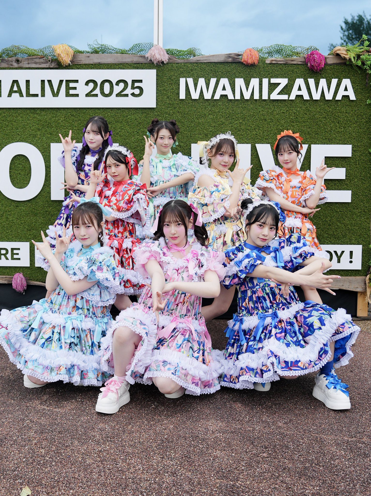 GyowzMjbsAAuP63.jpg:large