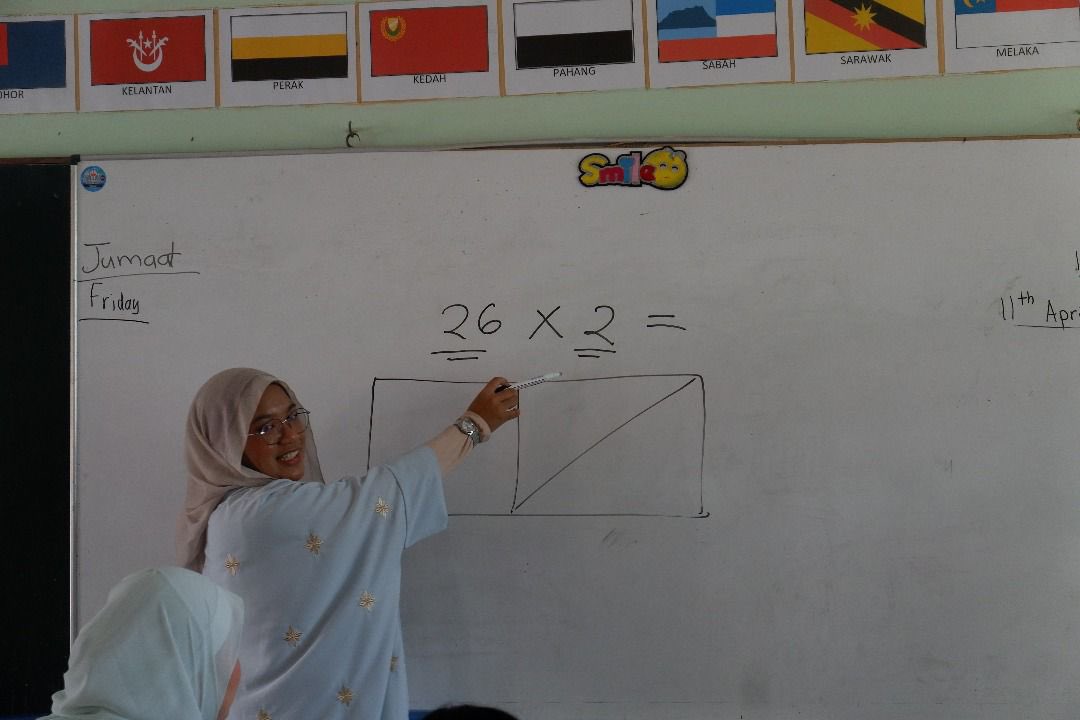 jasaclubiium's tweet photo. [RECAP] ENSINOFINITY 1.0: GENIUS SYAWAL

In the spirit of Syawal, JASA’s Ensinofinity 1.0: Genius Syawal brought learning and laughter to Sekolah Kebangsaan Bukit 
Kemandol, Banting. 

#JASA2526 #Ensinofinity #GeniusSyawal #IlmuDikongsiRayaDirasai https://t.co/hxEpQ0YMRE