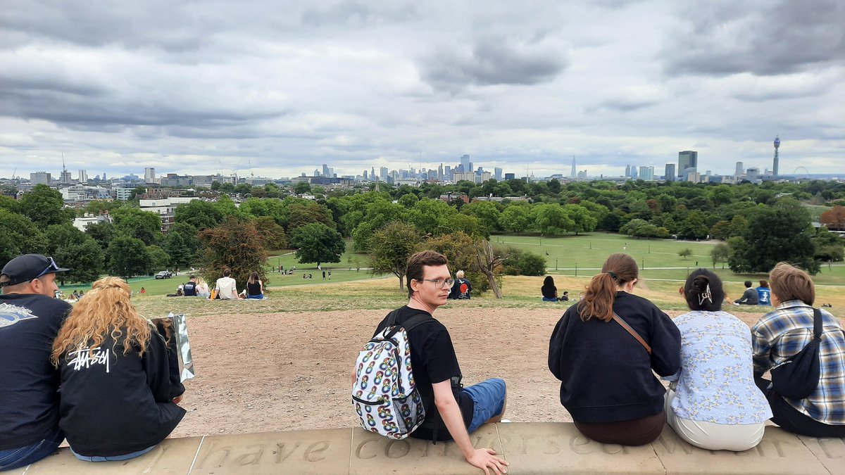 And I'm finally here... What's up? #Sense8 forever 🌞🙌🏻🇬🇧