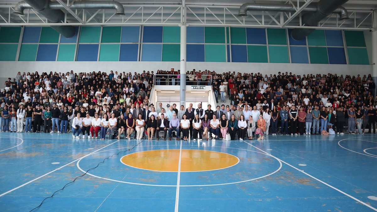 ManuelVc00's tweet photo. El Viernes se llevó a cabo la Bienvenida Oficial  de las y los jóvenes de CUTLAJO del ciclo 2025-B.

¡Les deseamos mucho éxito en esta nueva etapa! ✨ https://t.co/maMSJ0SiUv