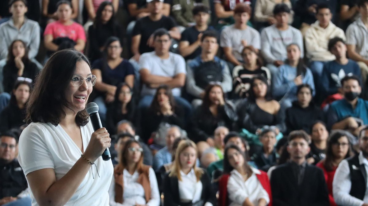 ManuelVc00's tweet photo. El Viernes se llevó a cabo la Bienvenida Oficial  de las y los jóvenes de CUTLAJO del ciclo 2025-B.

¡Les deseamos mucho éxito en esta nueva etapa! ✨ https://t.co/maMSJ0SiUv