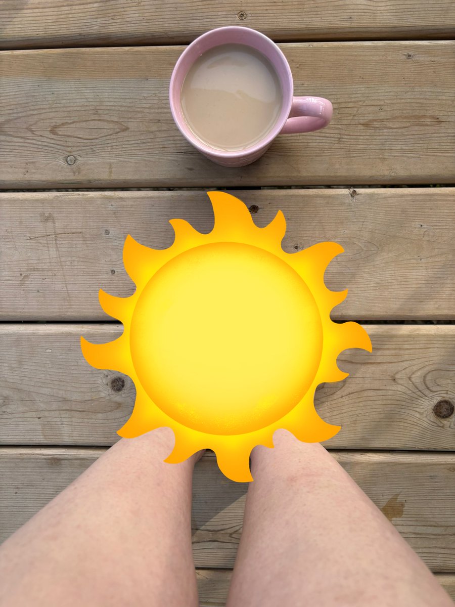 chubbytoequeen's tweet image. Morning coffee ☕️ #feet #feetfinder 
#feetworshi̇p #feetfetısh #toes #feetpics #pedicure #chubbyfeet