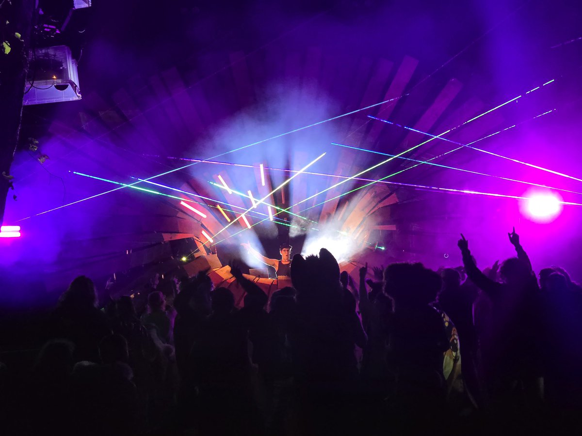 Sorry for party rocking
#coreelement