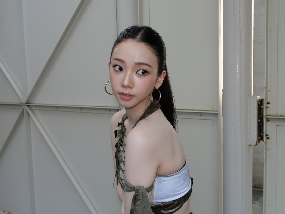 The Soft-Pawed Furce, Cherine tweet media