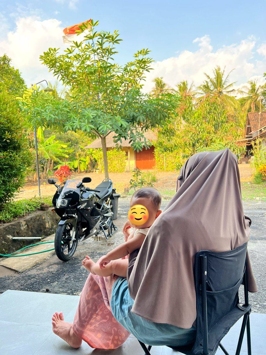 Endry_anc's tweet photo. Nyore nang teras ya nduk 🍃 https://t.co/u9OK2n5gl5