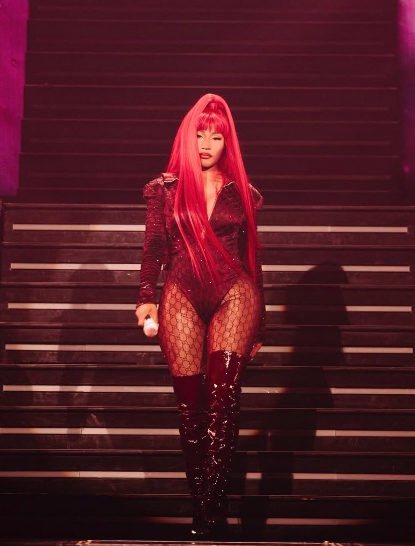 Nicki Minaj was again the #1 most streamed female rapper on Spotify yesterday with over 11M daily streams 

– The only female rapper to surpass 11M streams on the platform again ♥️