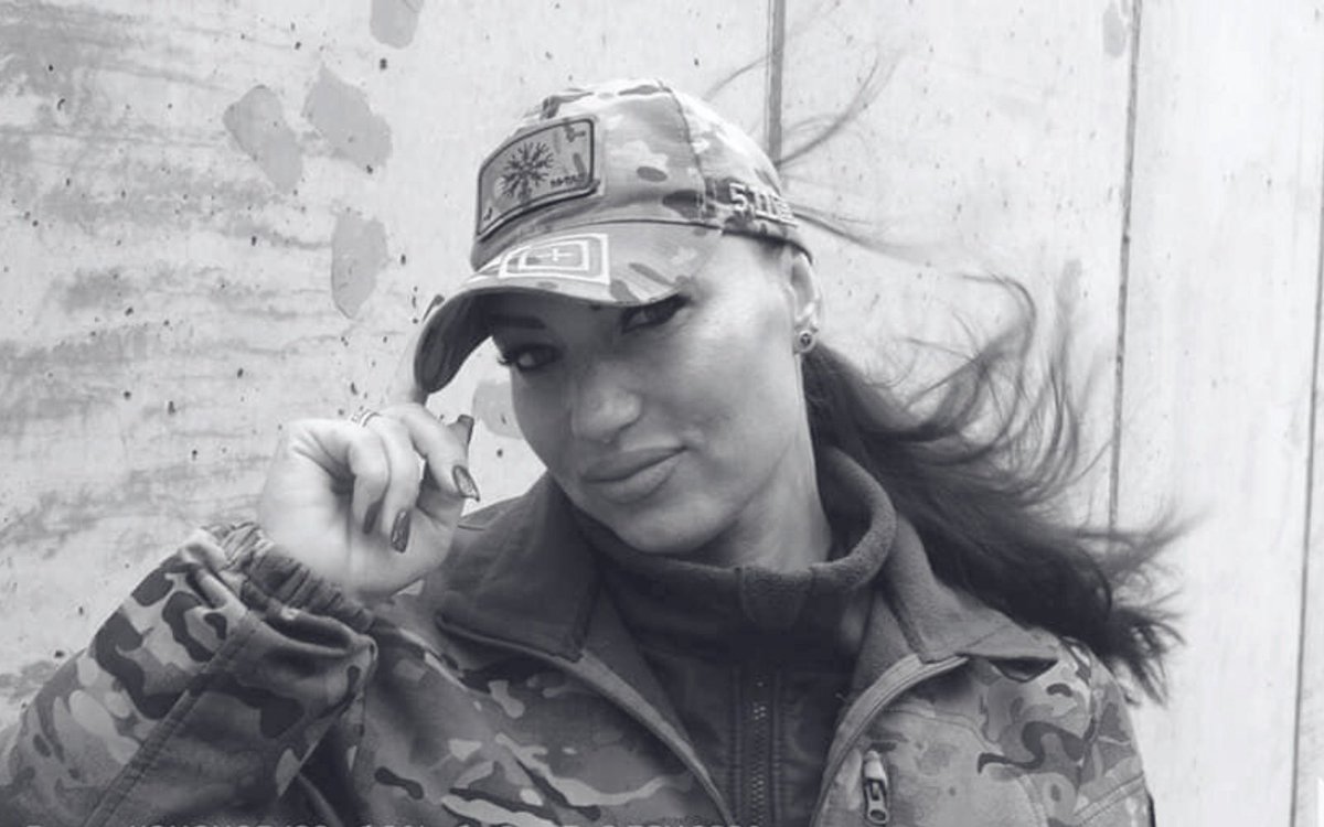 На Запорізькому напрямку загинула мінометниця Ольга Сердюк з позивним “Ляля” 

Жінка свідомо пішла на фронт, адже хотіла, щоб її діти жили у рідному місті Харкові. Відтак служила в 130 окремому батальйоні територіальної оборони.