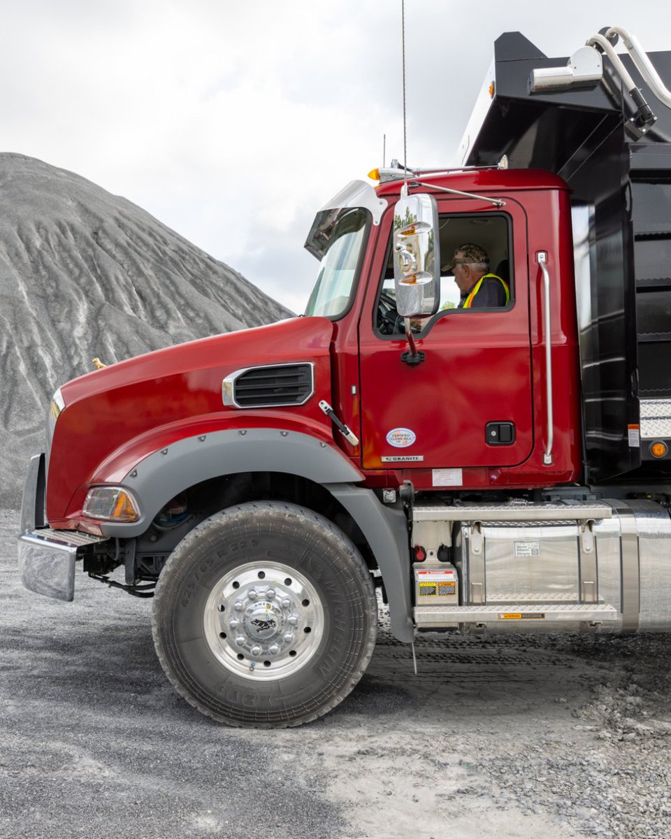 MackTrucks's tweet photo. Heavy loads, tight turns, tough terrain? The #MackGranite isย ready for the hard work. https://t.co/6d8KG7fmPh