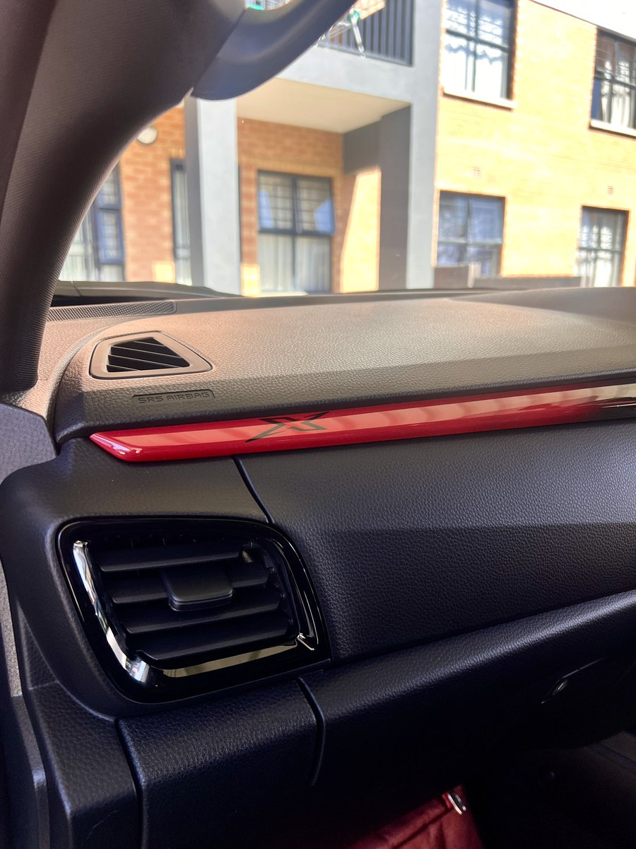 noeleensaid's tweet photo. Someone asked to see the interior, my notifications have been 4x4 since last week so I lost the mention, but ❤️ https://t.co/jt8Dsn6ZNg