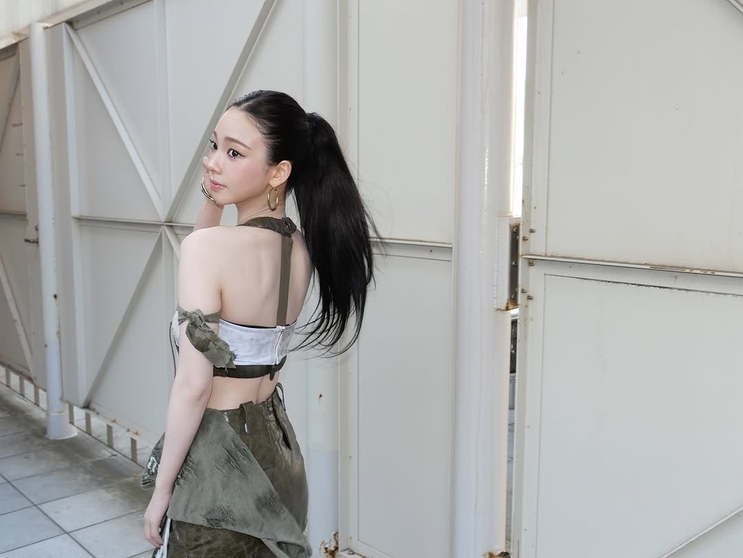 The Soft-Pawed Furce, Cherine tweet media