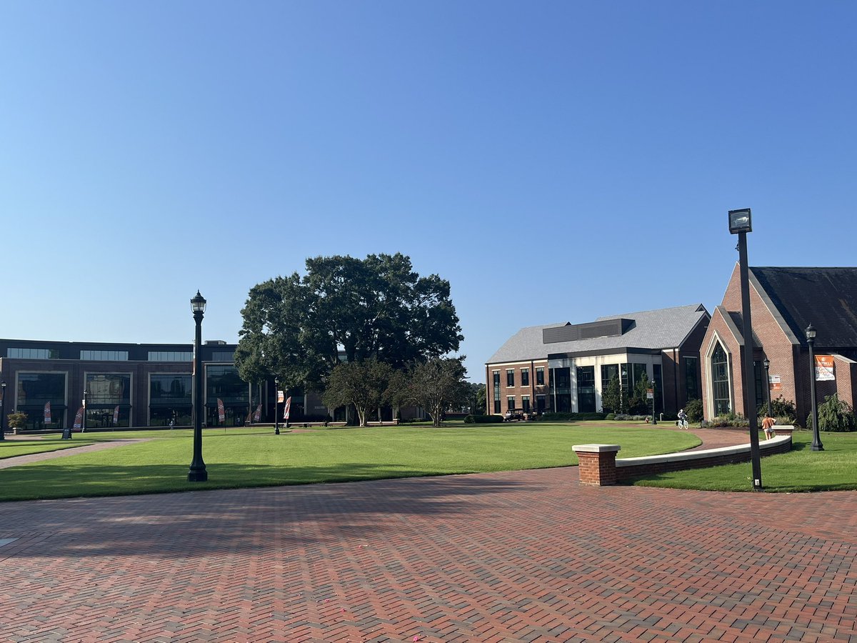 CU_Math's tweet image. It’s a beautiful day to meet new Camels!! 😍