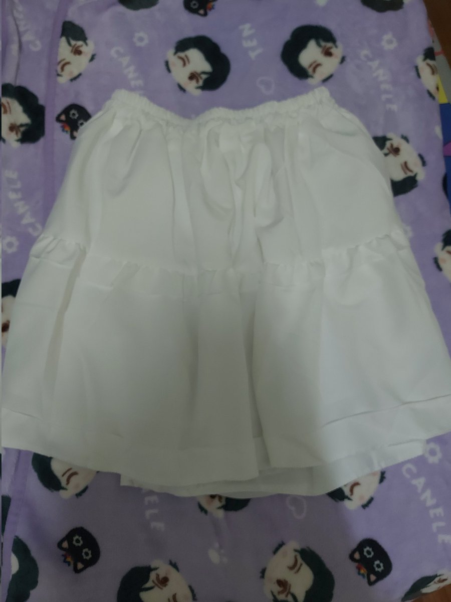 ส่งต่อชุดเซ็ท 180รส. ยังไม่เคยใส่
ไซส์M อก32-34 เอว 26-28
นัดรับฟิวเจอร์ได้นะคะ🙏
#เสื้อผ้ามือสอง #เสื้อผ้ามือ2 #ขายต่อเสื้อผ้ามือสอง #โล๊ะตู้เสื้อผ้ามือสอง #โล๊ะเสื้อผ้า #ขายต่อ #ส่งต่อ #ชุดเซ็ท