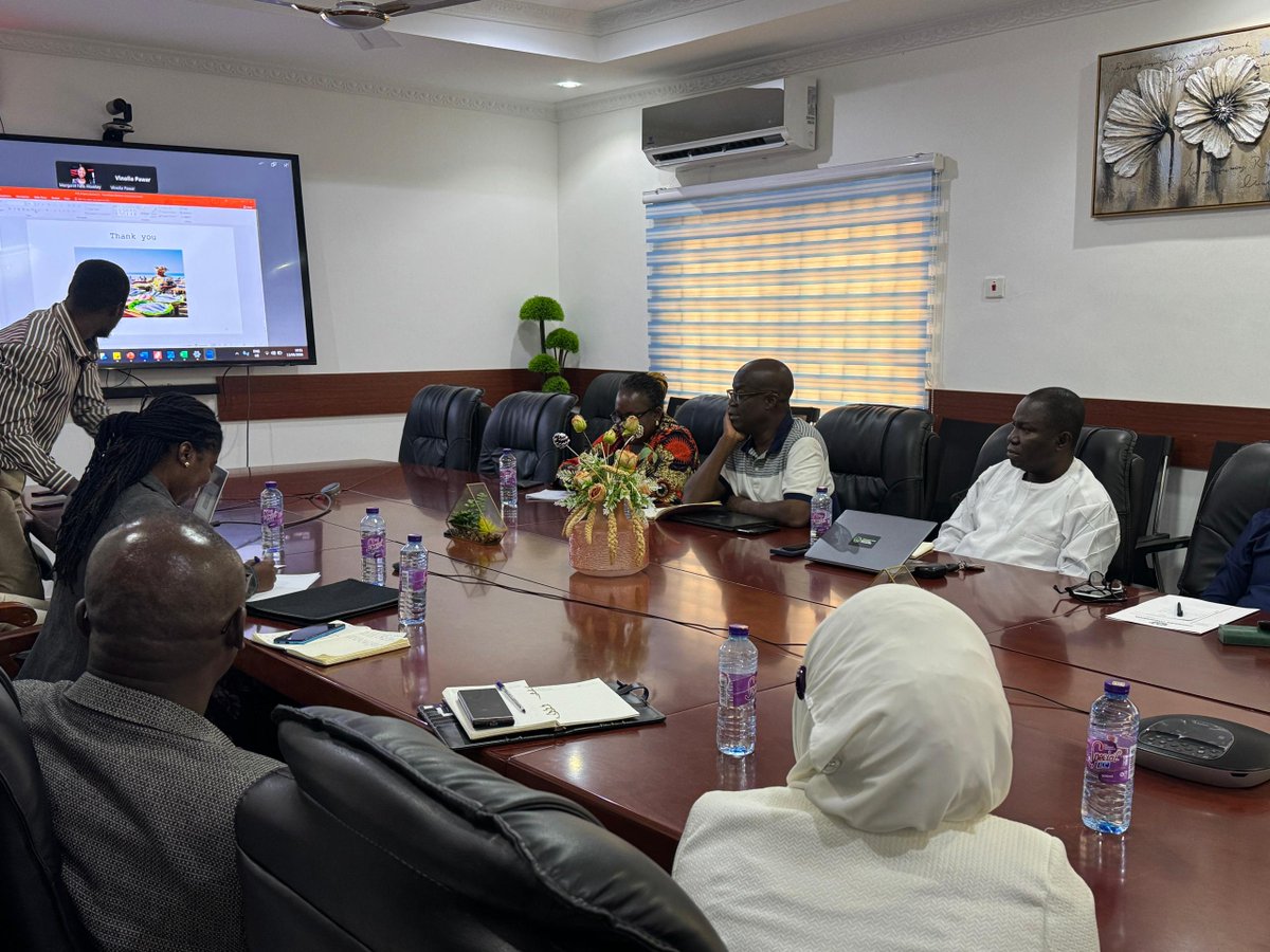 TOSogbanmu tweet media