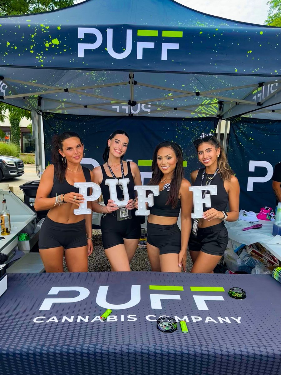 JanelStone1's tweet image. Dream Cruise weekend was a success! 🚘💨 Our 7 Stone Models teamed up with Puff Cannabis Company &amp;amp; Envite Events for all the fun, cars, and smiles down Woodward ✨😉 We 💚 our team!
.
.
#7StoneManagement #7StoneModels #MichiganModel #DetroitModel #MichiganEvrntEntertainment