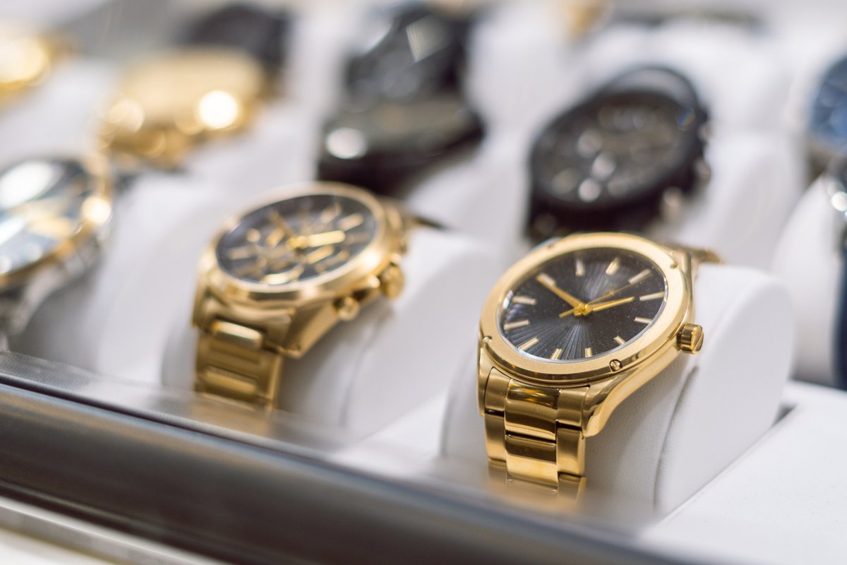 CabrellaIns's tweet photo. When it comes to shipping luxury items, the stakes are higher — and so are the risks. 
Learn more: https://t.co/ZehDkqFYna

#LuxuryLogistics #HighValueShipping #eCabrella #LuxuryGoods #ShippingInsurance #eCommerce #Insurtech #CustomerExperience #shippingprotection #insurance https://t.co/ljEFw48ZH0
