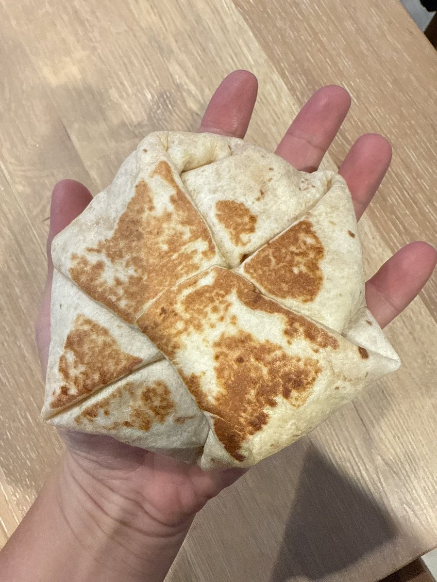 dsquarednft's tweet photo. @tacobell shrinkflation hitting hard https://t.co/8TQPiin1VC