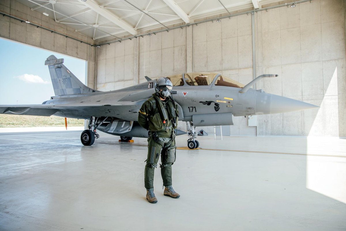 Following further escalation in Bosnia and Herzegovina, Croatia is monitoring the situation. 🇭🇷🇧🇦

In the event of a new conflict and the independence of the Republika Srpska entity, Croatia is obliged to protect all Croatian citizens in Bosnia and Herzegovina.

We will never