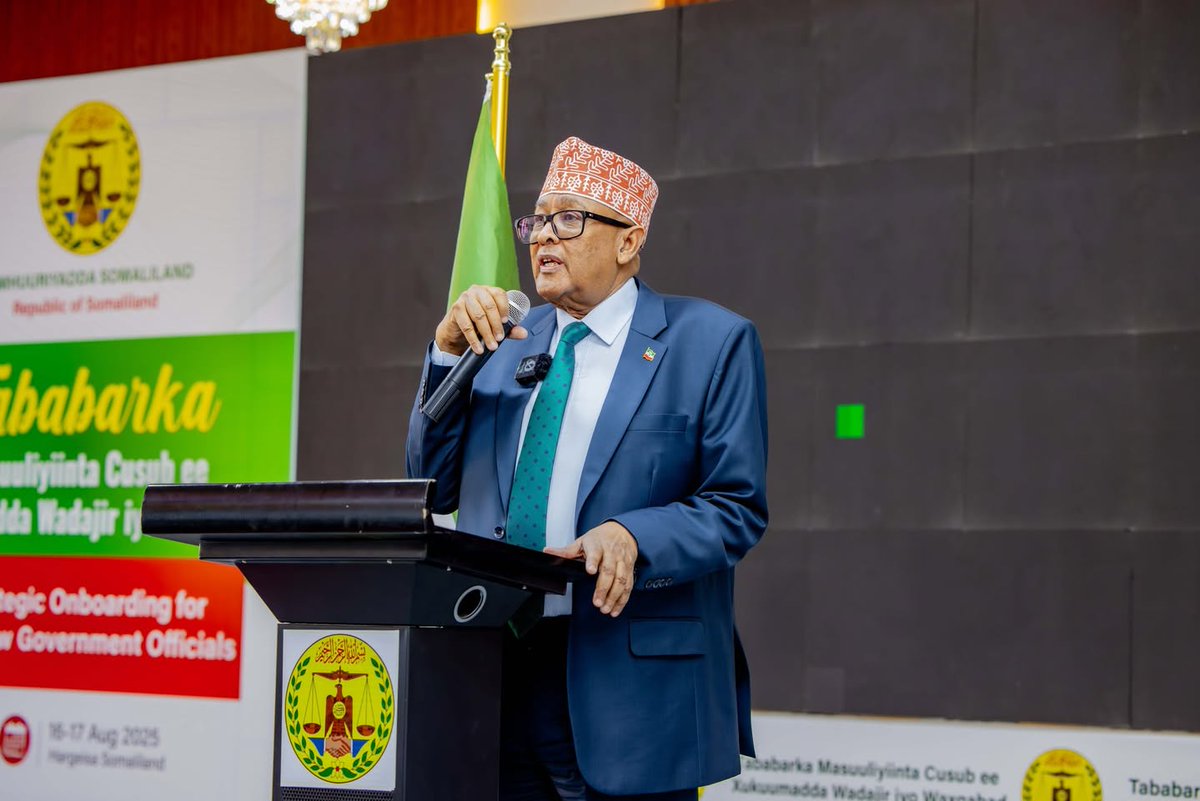 HornDiplomat's tweet photo. 🚨 BREAKING: Speaking to crowds in the strategic port city of Berbera, #Somaliland President Abdirahman Mohamed Abdilahi declared:

“One day during my term, we will gather here while Somaliland has been recognized.” @Abdirahmanirro 
His bold statement comes as momentum builds in Washington for U.S. recognition of Somaliland.