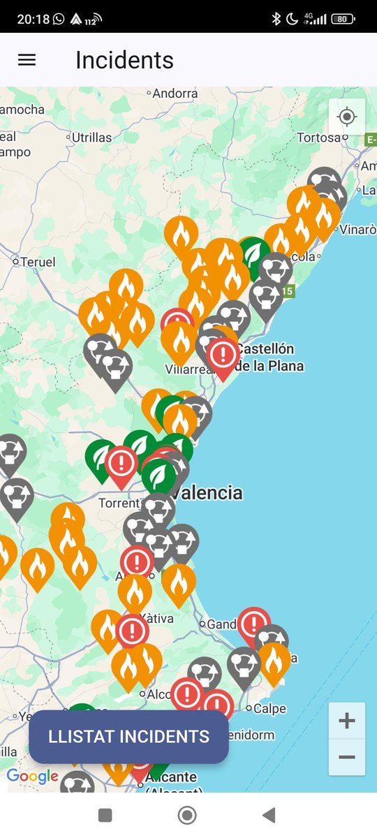 En la Comunitat Valenciana la cosa se ha puesto tensa. Han pasado tormentas secas y así está la cosa. Esperemos que ninguno se haga grande.