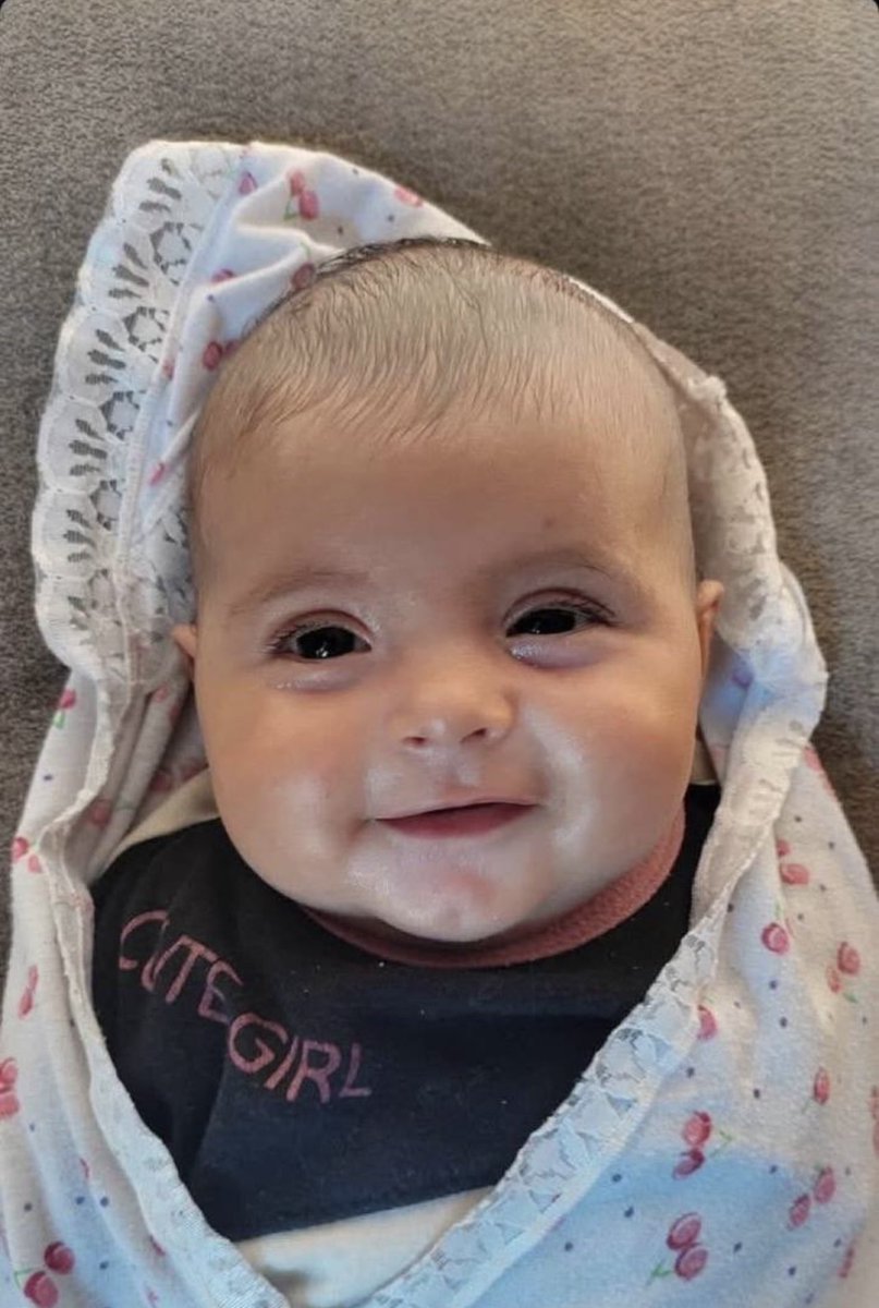 İsrail bu bebeği de öldürdü.!
Bebeğini bile koruyamayan “ümmet”