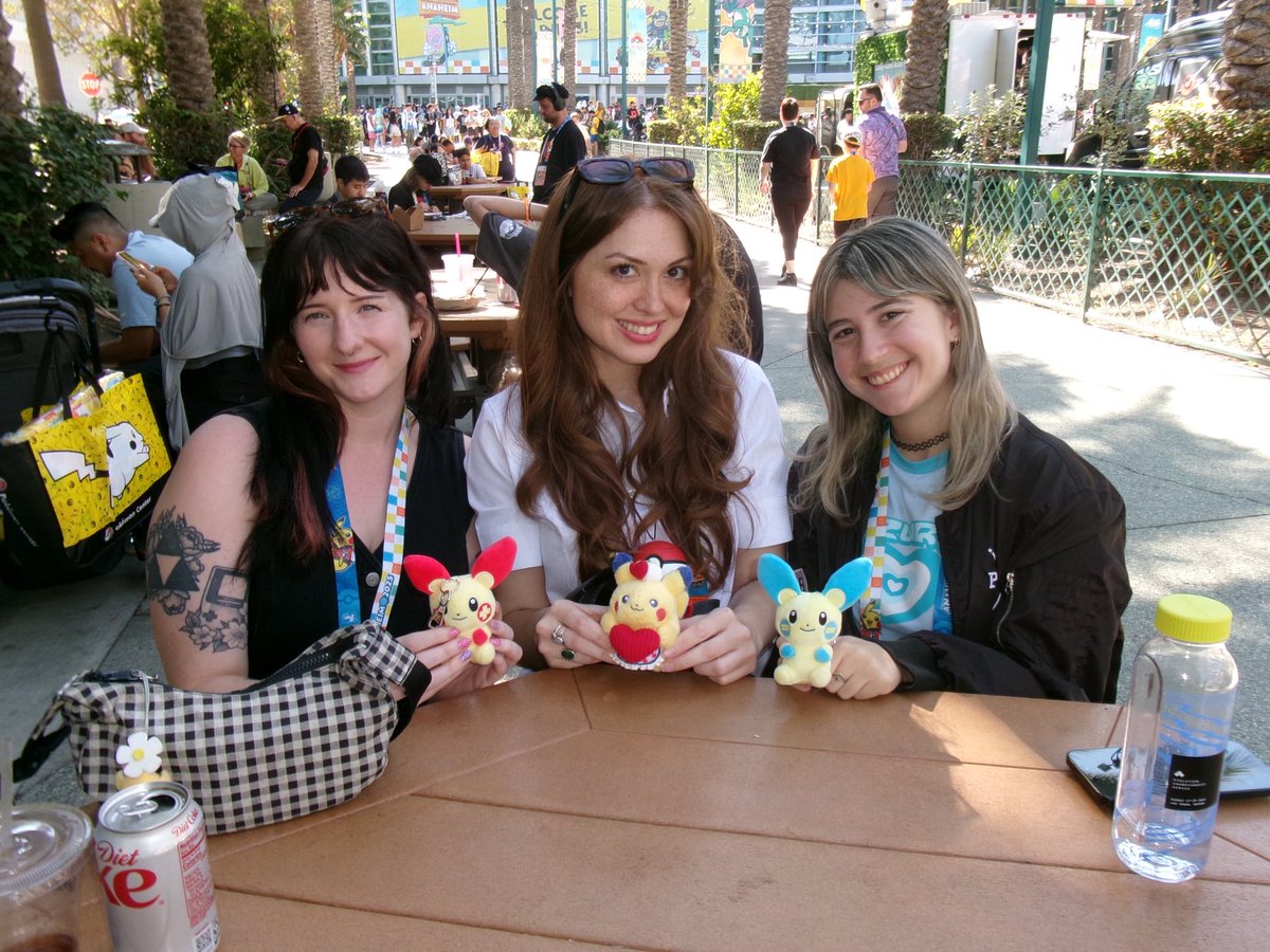 girls just want electric rodent keychains‼️