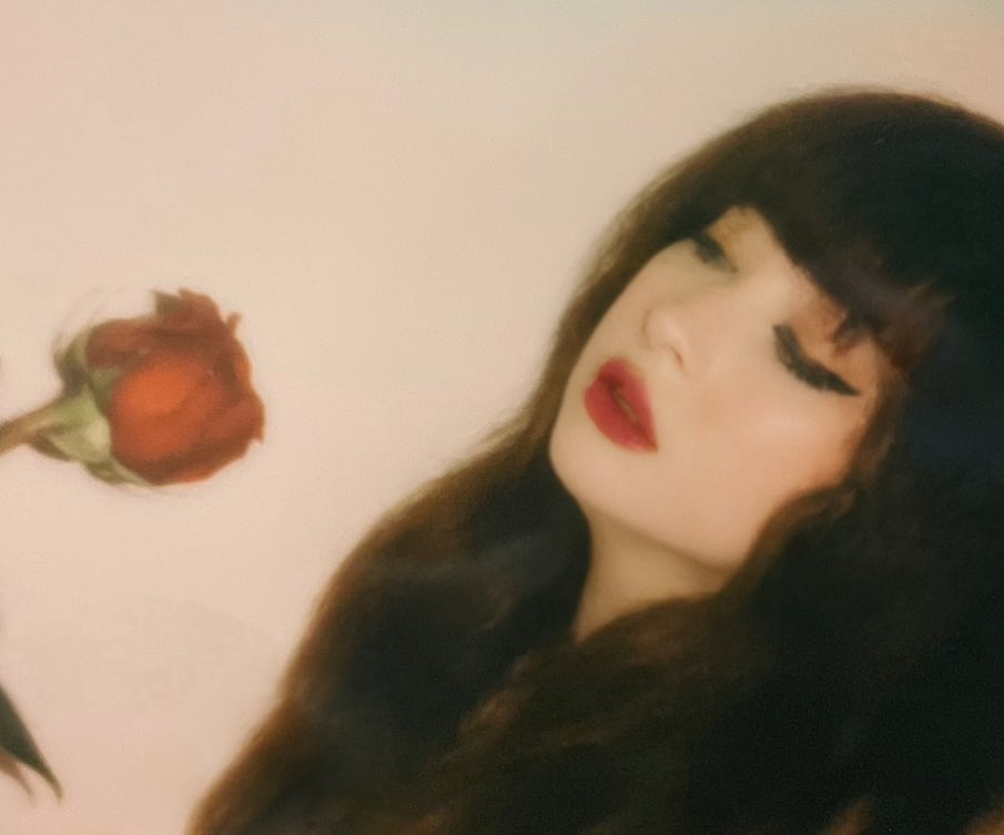 Miss Violet Faraday tweet media