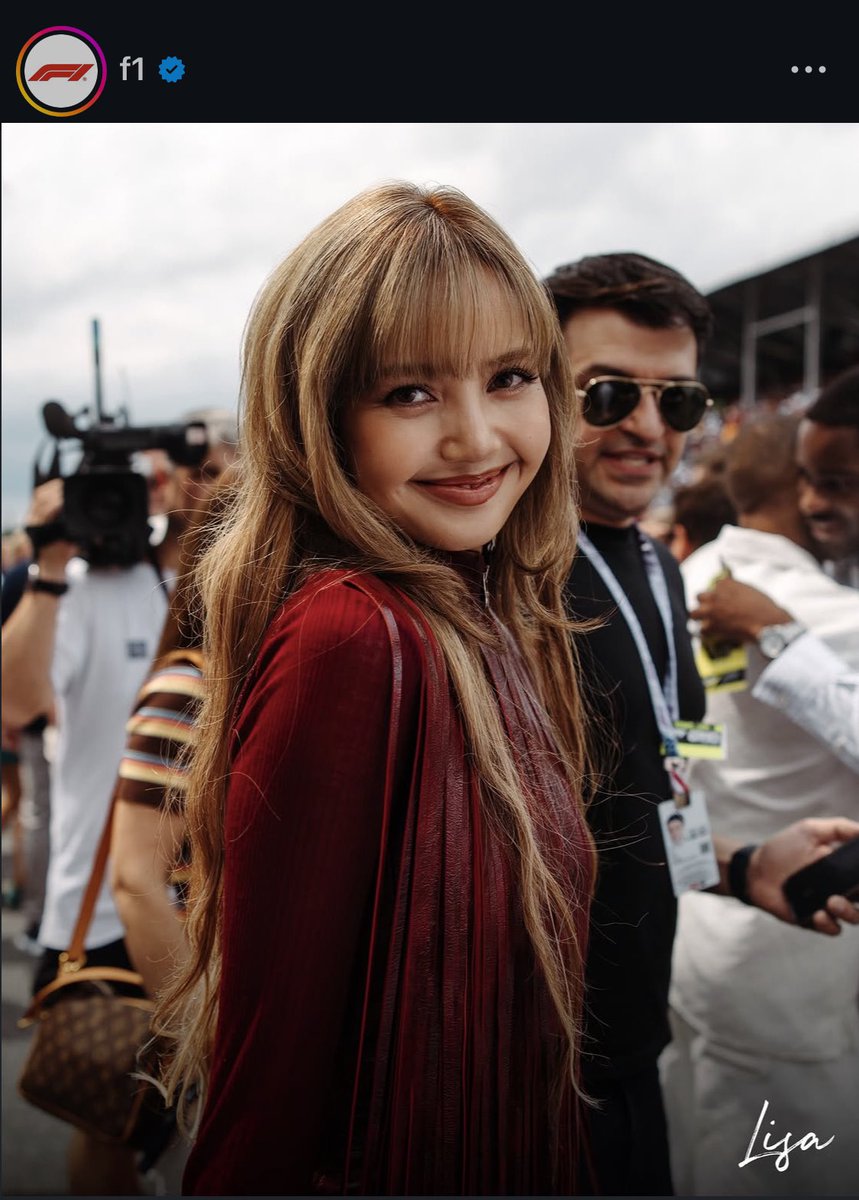 thequeen_lalisa's tweet image. F1 IG update:

🔗 instagram.com/p/DNgPQFCCt2y/…

Clothing brand 
🔗 instagram.com/p/DNeDoQOonMT/… 

#LISA #LALISA 
#LISAxAlterEgo
#LalisaManobal