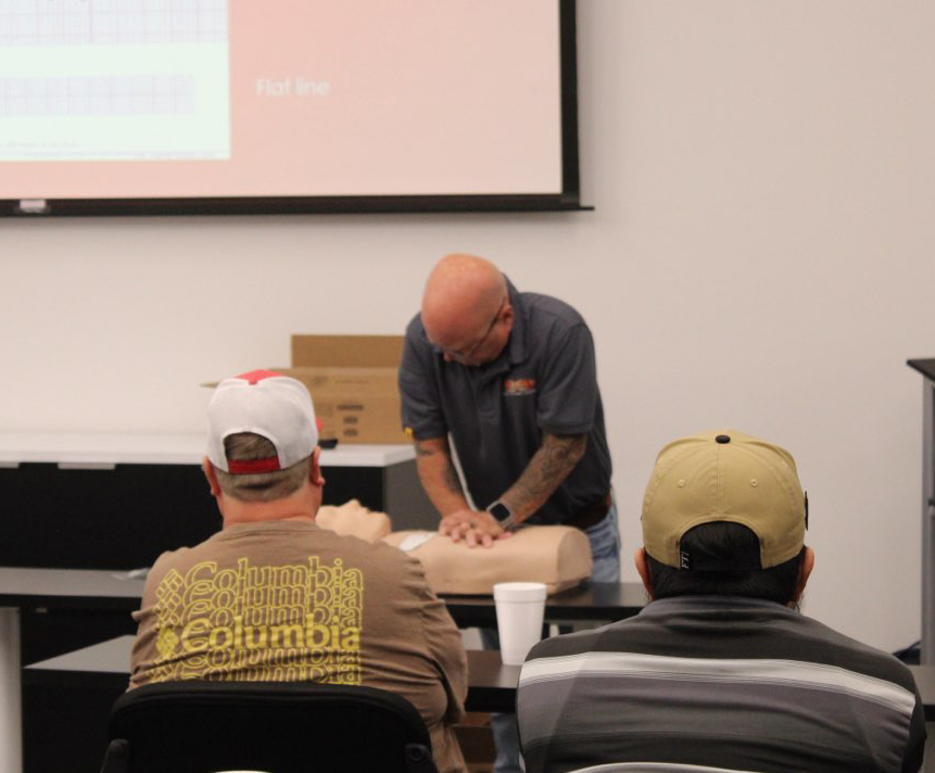 AGCGA's tweet photo. Incredible Turnout for Last Week's Safety Training!

We had a fantastic group join us last week for our comprehensive CPR, First Aid and Bloodborne Pathogens training. 

#SafetyFirst #CPRTraining #FirstAid https://t.co/qFMASEjQUu