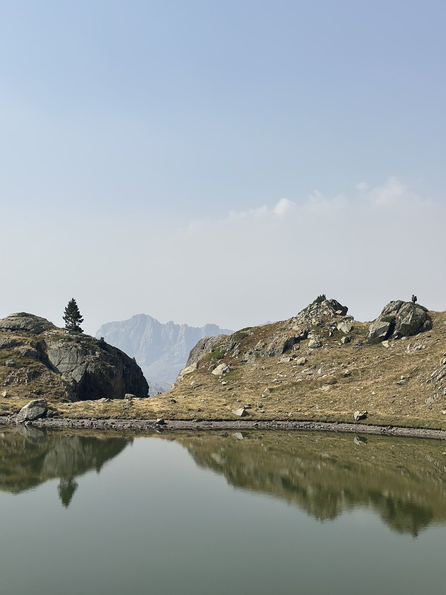 T R A N Q U I L I D A D 🧡🥾🫀⛰️

#ibondeibonciecho #ibonciecho #valledetena #pirineos #pyrenees
