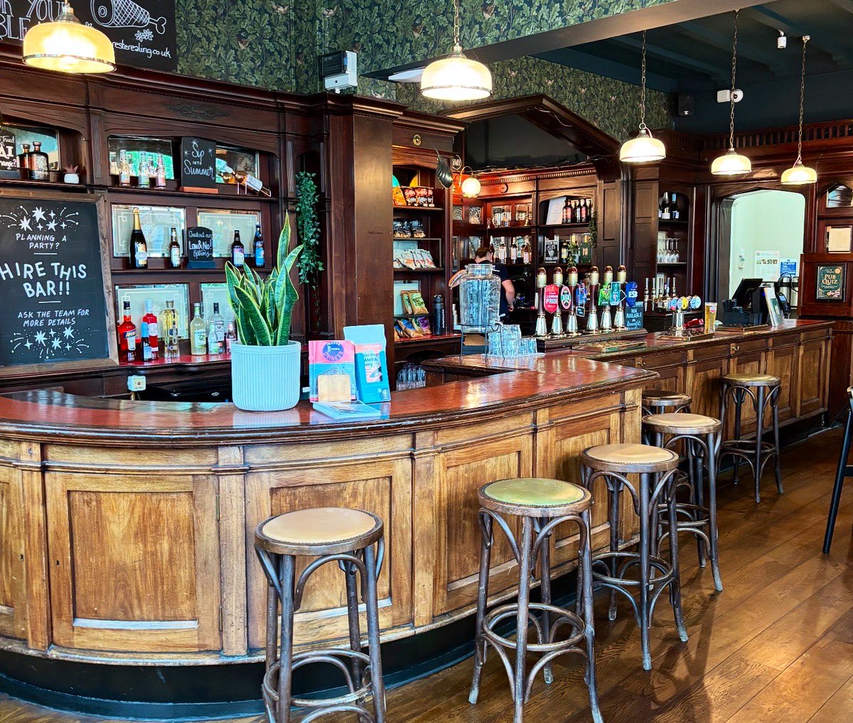 London Pub Map tweet media